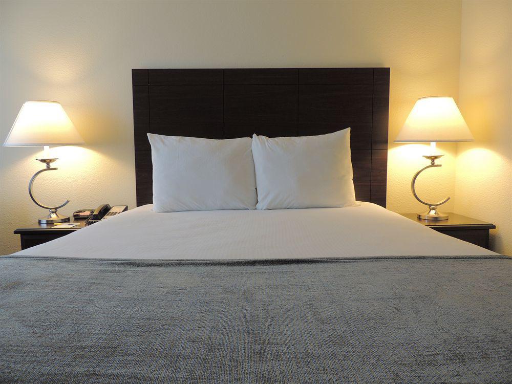 Days Inn By Wyndham Santa Maria Dış mekan fotoğraf